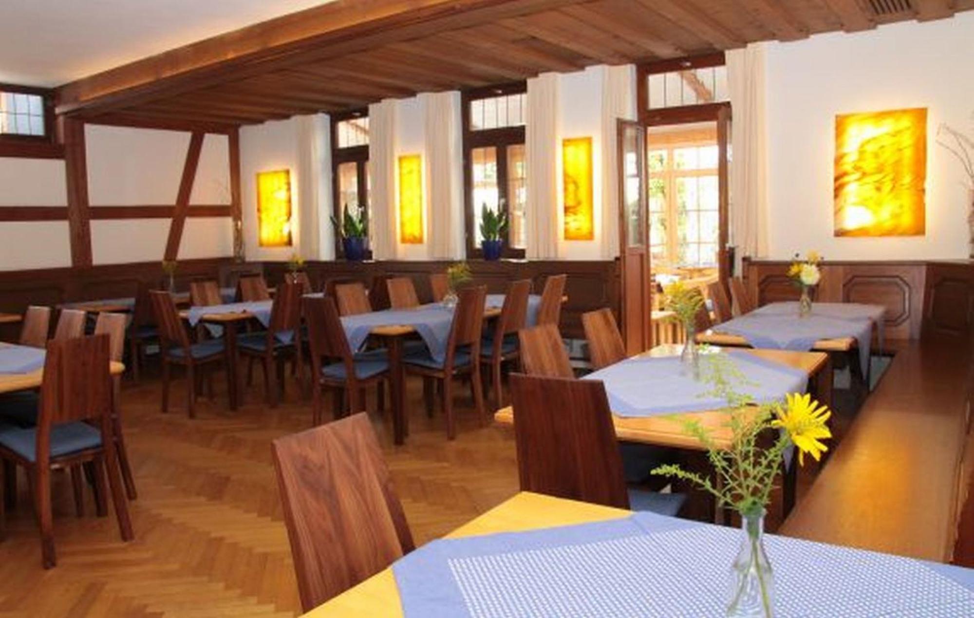 Karpfenhotel & Herrenhaus Im Gasthaus Sindel-Buckel Feuchtwangen Exteriör bild