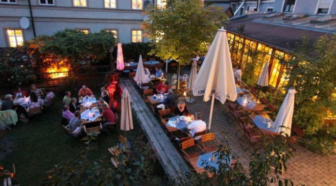 Karpfenhotel & Herrenhaus Im Gasthaus Sindel-Buckel Feuchtwangen Exteriör bild